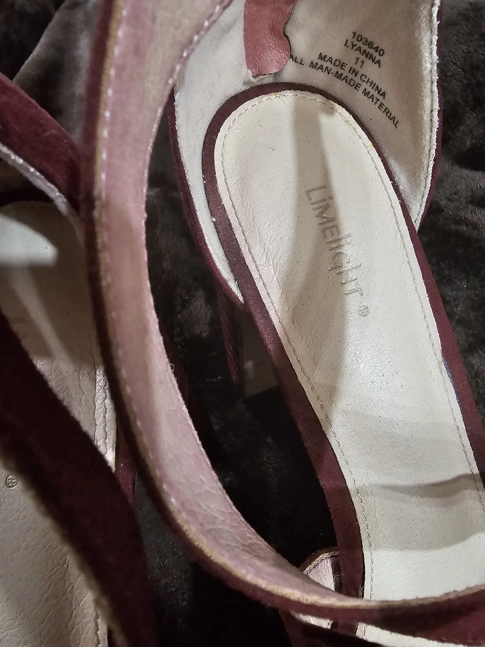 Limelight suede peep